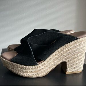 Chinese Laundry Black and Tan Wedge Sandals